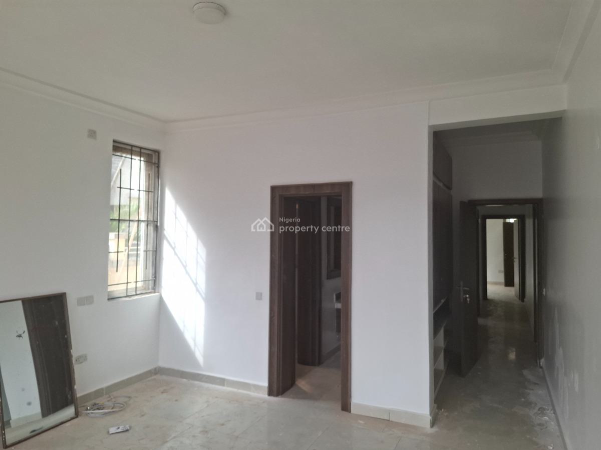 Nice 2 Bedroom Flat on First Floor, Inside Estate at Maitama, Maitama District, Abuja, Flat / Apartment for Rent