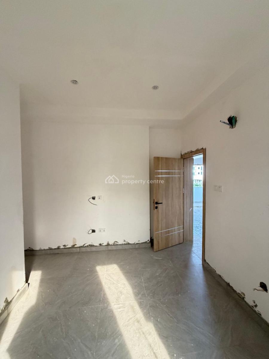 Contemporary 1 Bedroom Apartment, Lekki Phase 1, Lekki, Lagos, Flat / Apartment for Sale