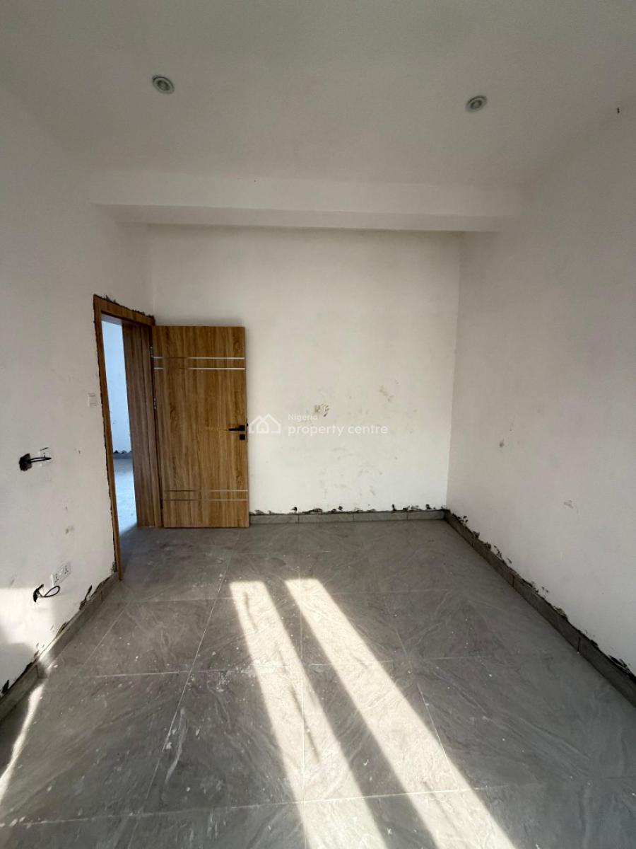 Contemporary 2 Bedroom Apartment, Lekki Phase 1, Lekki, Lagos, Flat / Apartment for Sale