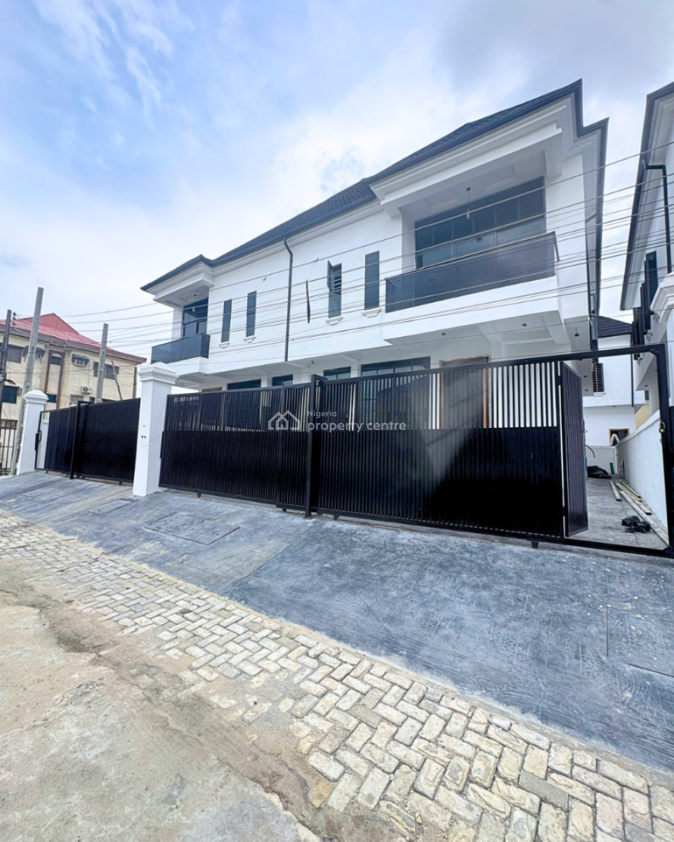 Contemporary 4-bedroom Semi-detached with Bq, Osapa, Lekki, Lagos, Semi-detached Duplex for Sale