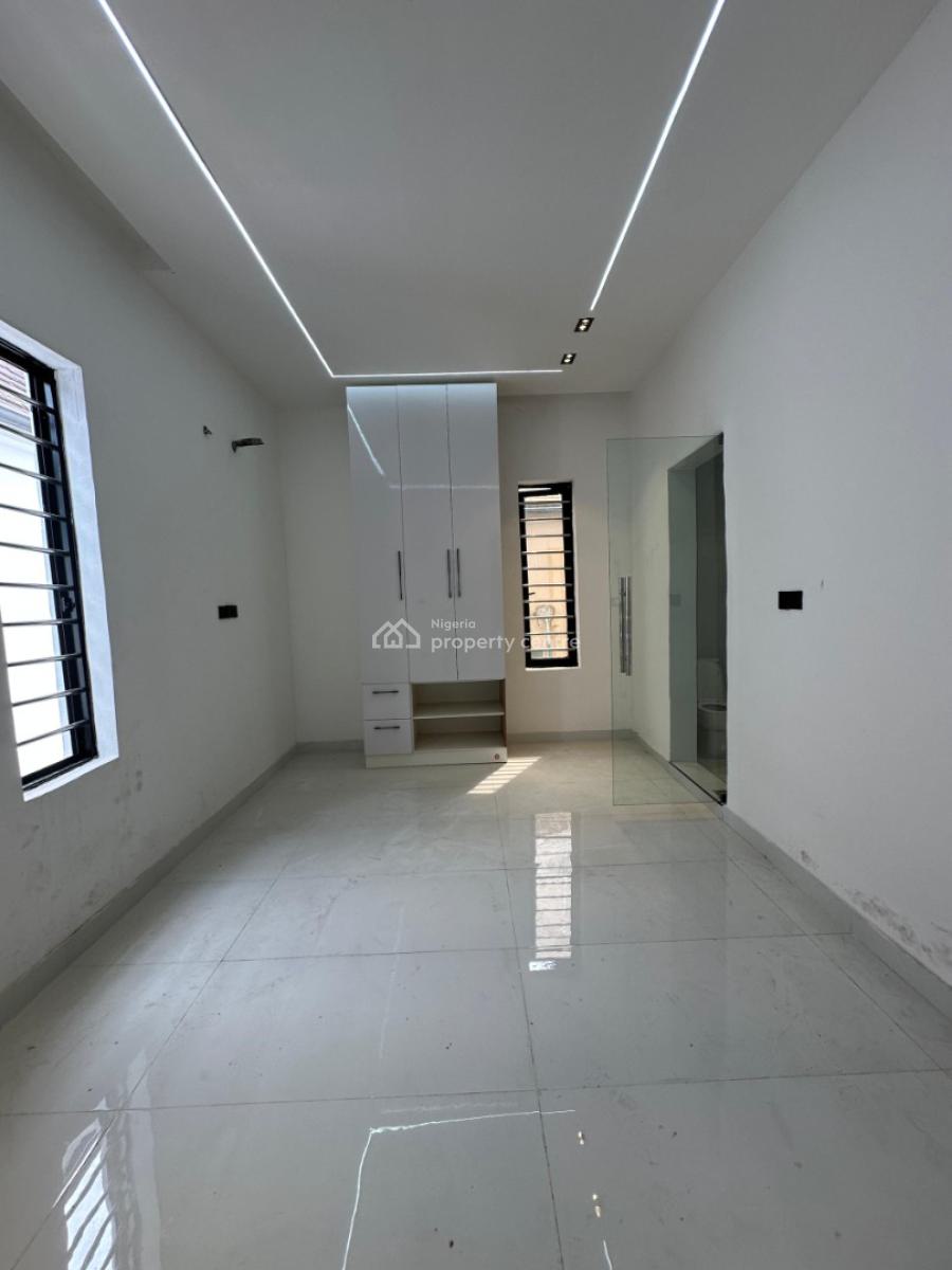 Magnificent 5 Bedroom Duplex with a Pool,bq,and a Gym All Ensuite, Ajah, Lagos, Detached Duplex for Sale