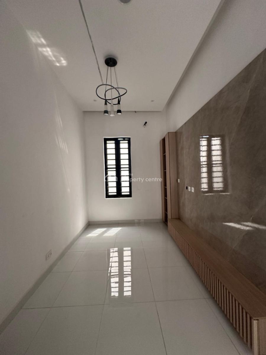 Well Defined and Gorgeous 5 Bedroom Duplex with a Bq and a Pool, Ajah, Lagos, Detached Duplex for Sale
