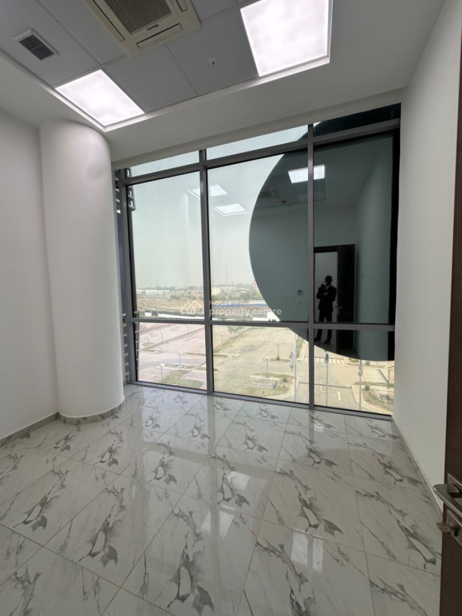 Office Space, Airport Road, Lugbe District, Abuja, Office Space for Rent