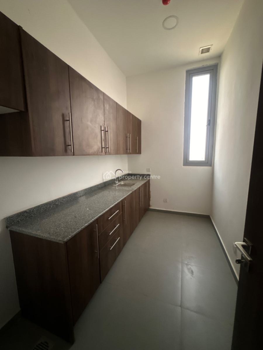 Office Space, Airport Road, Lugbe District, Abuja, Office Space for Rent