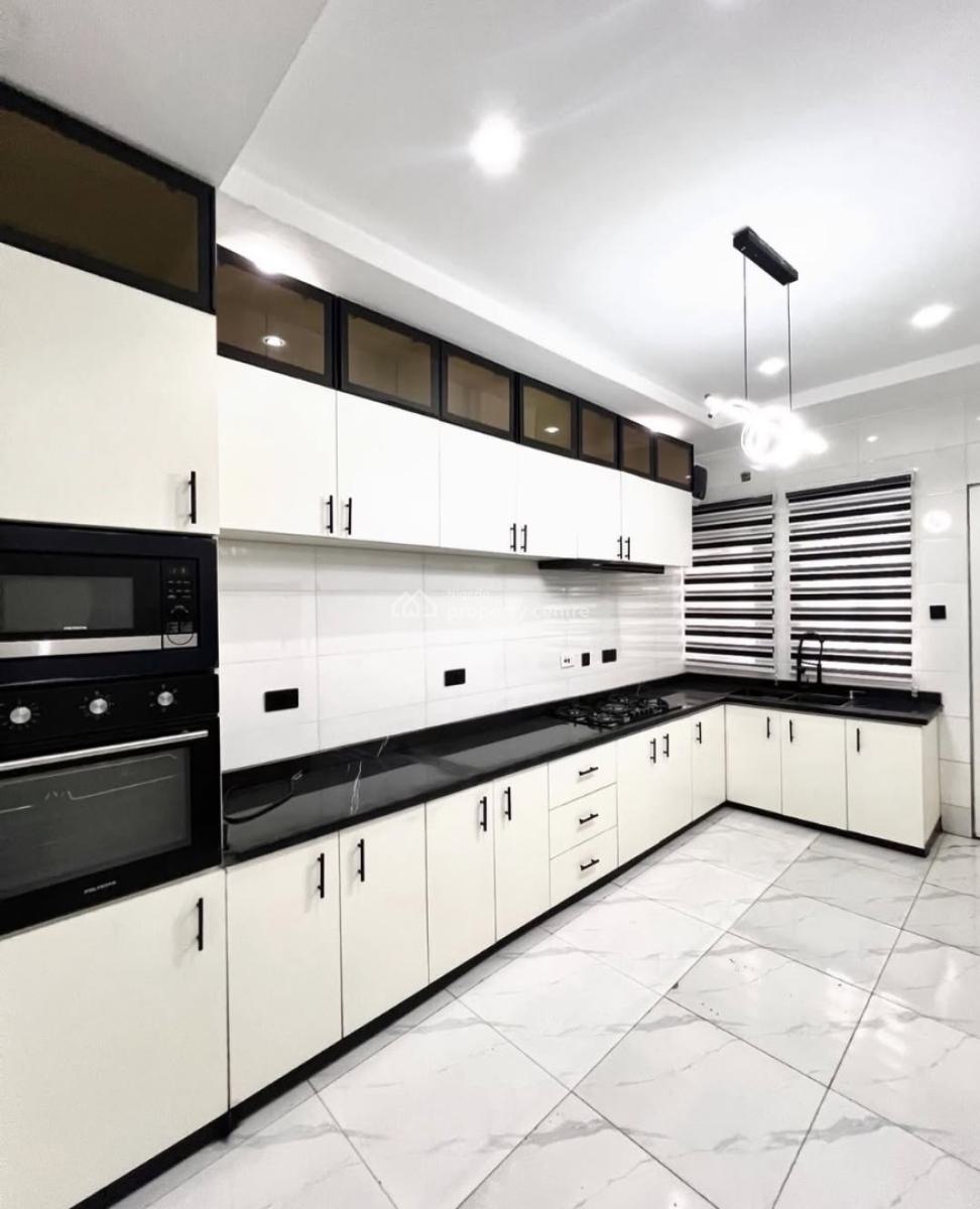 Fully Furnished 4 Bedroom Smart House with 24hrs Light and Bq, Guzape District, Abuja, Semi-detached Duplex for Rent