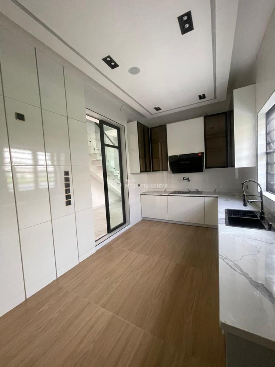 Lovely 5 Bedroom Fully Detached Duplex with Swimming Pool & Bq, Vgc, Lekki, Lagos, Detached Duplex for Sale