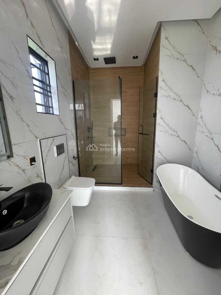 Lovely 5 Bedroom Fully Detached Duplex with Swimming Pool & Bq, Vgc, Lekki, Lagos, Detached Duplex for Sale