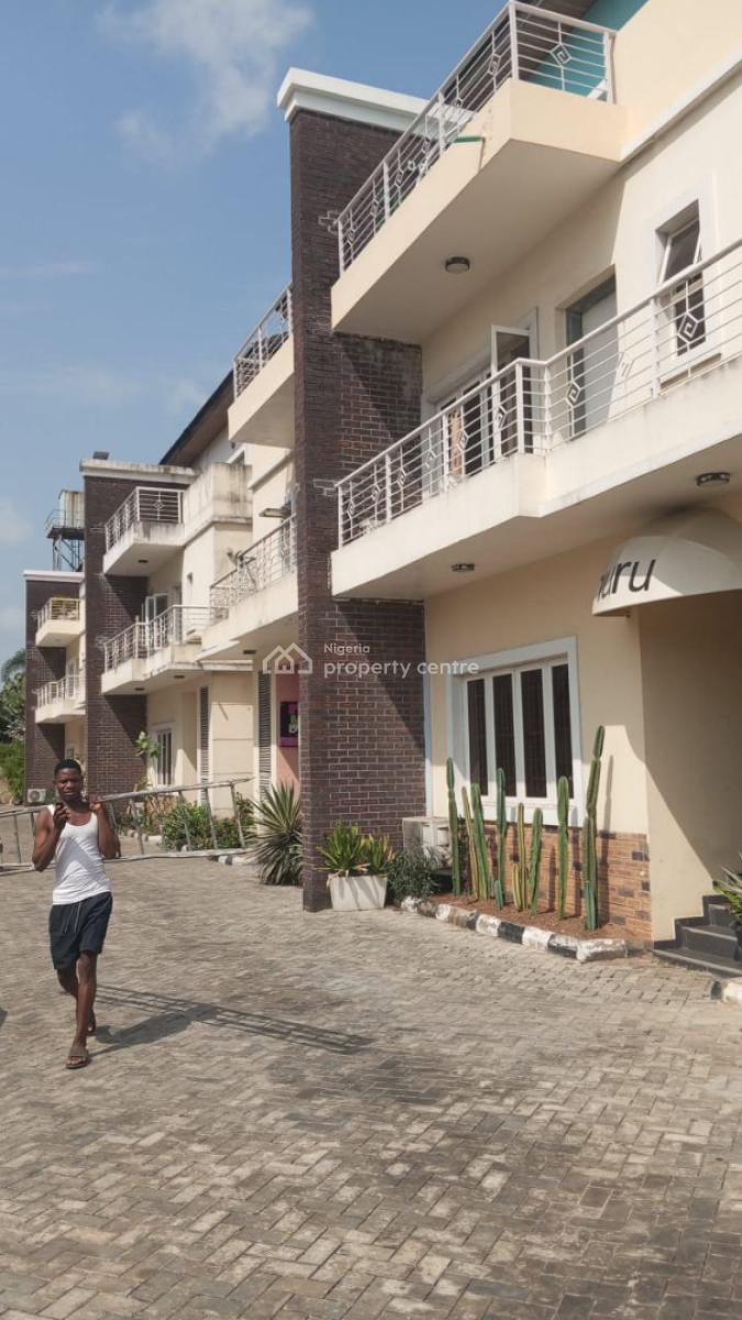 Luxury Four 4 Bedroom Terraced House with Bq, Admiralty Way, Lekki Phase 1, Lekki, Lagos, Terraced Duplex for Rent