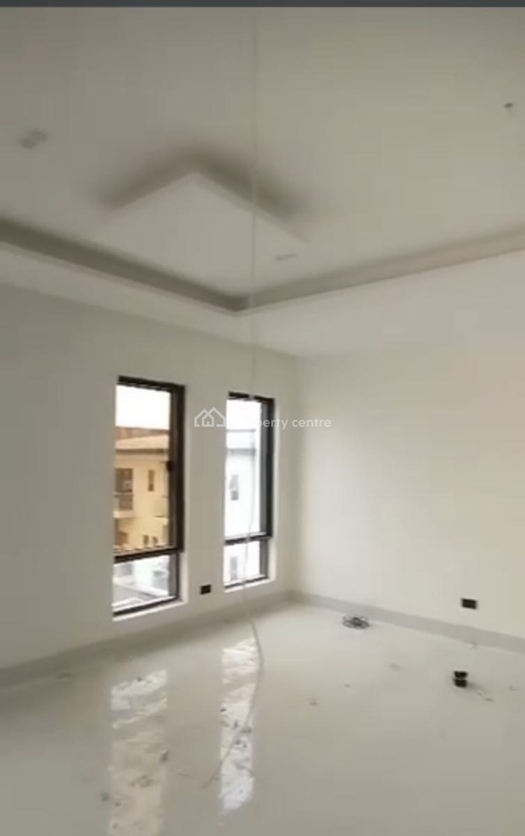 3 Bedroom Penthouse, Lekki Phase 1, Lekki, Lagos, Flat / Apartment for Sale