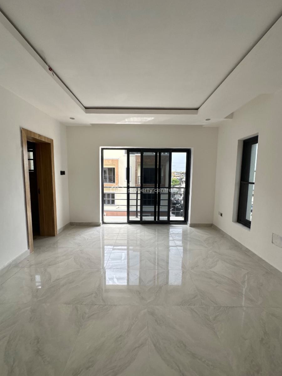 Spaciously Built 2 Bedroom Terrace Duplex with Pool & Gym, Lekki Phase 1, Lekki, Lagos, Terraced Duplex for Rent