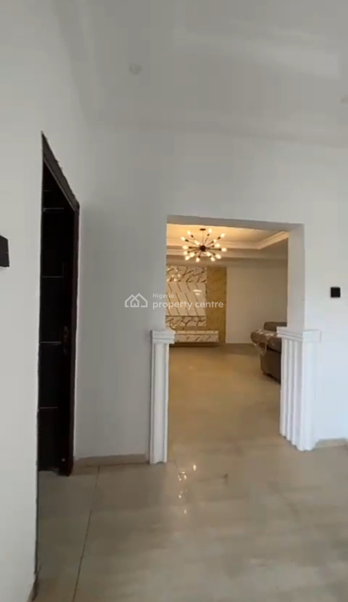Spacious and Clean 5 Bedroom Semi Detached Duplex, Off Admiralty, Lekki Phase 1, Lekki, Lagos, Semi-detached Duplex for Rent