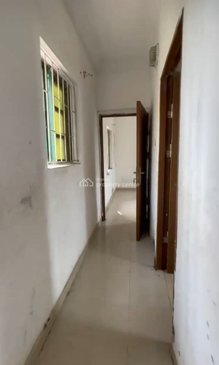 Upstairs Mini Flat at  Ogombo { Video}, Close to Muniru Estate Before Roundabout, Ogombo, Ajah, Lagos, Mini Flat (room and Parlour) for Rent