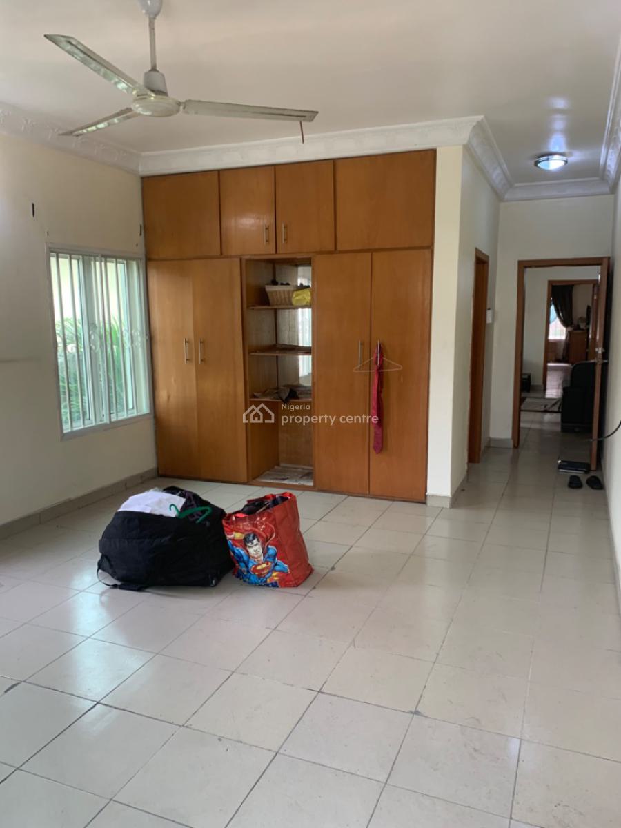 5 Bedroom Detached House with 2 Rooms Guest Chalet, Lekki Phase 1, Lekki, Lagos, Detached Duplex for Sale