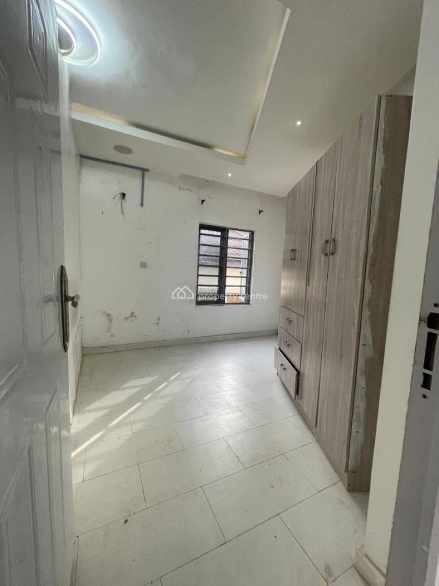 1-bedroom & Parlour (shared) with Private Balcony, Addo Road, Ajah, Lagos, Mini Flat (room and Parlour) for Rent