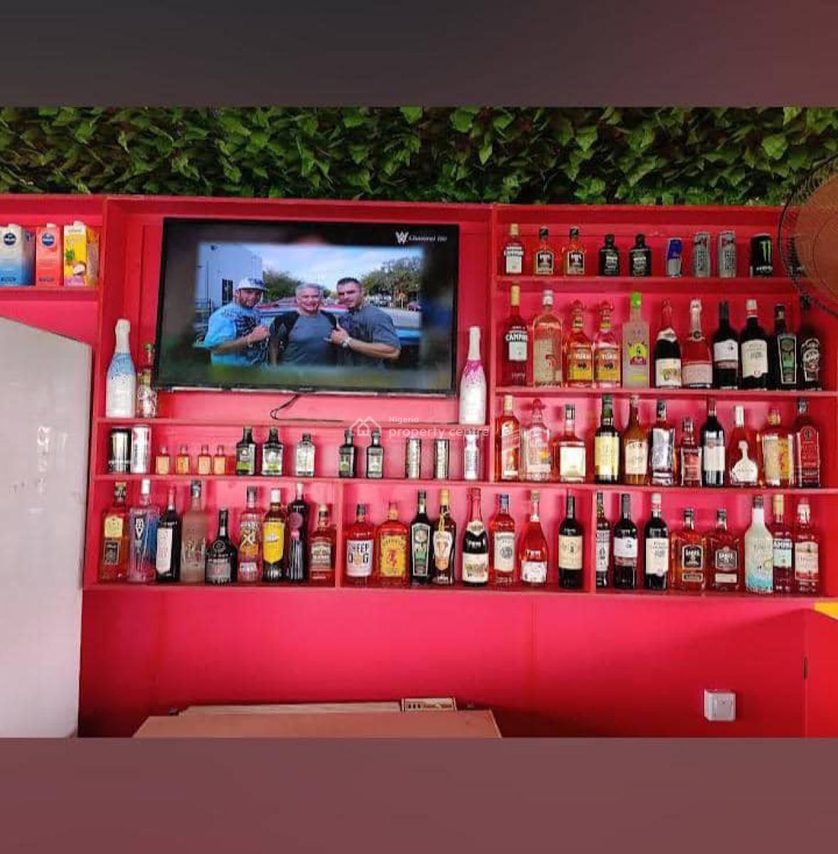 a Decent Bar and Lounge, Cele Egbe, Ikotun, Lagos, Restaurant / Bar for Sale
