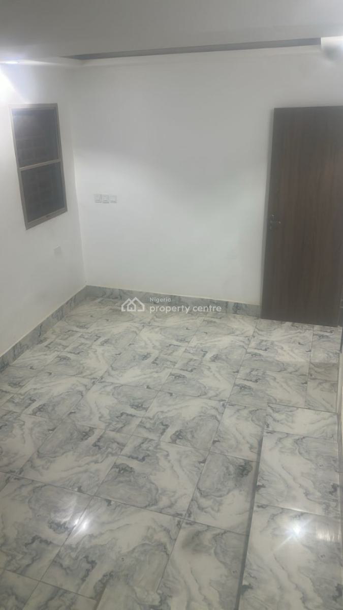 Spacious Three Bedroom Flat with Bq, Naf Valley Estate, Asokoro District, Abuja, Flat / Apartment for Rent