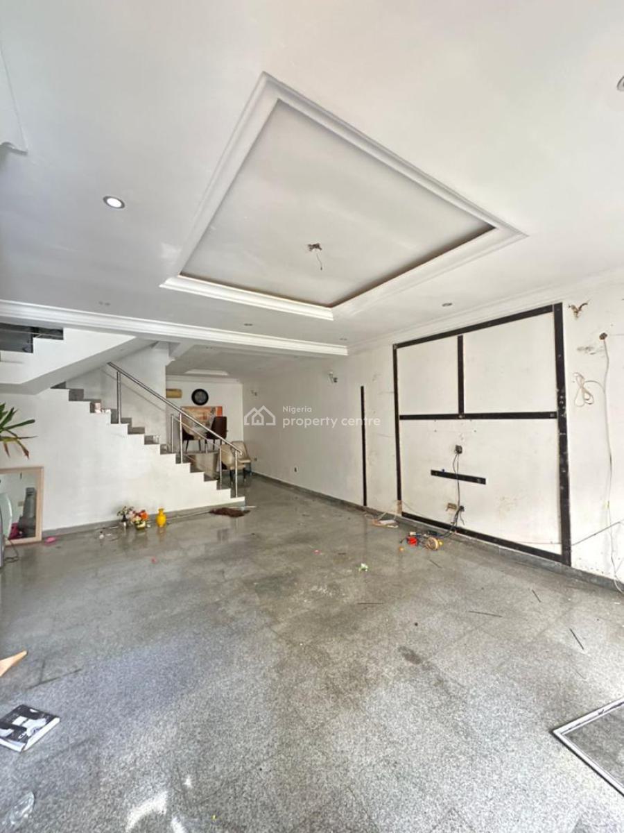 4 Bedroom En-suite Terrace Duplex, Osapa, Lekki, Lagos, Terraced Duplex for Sale
