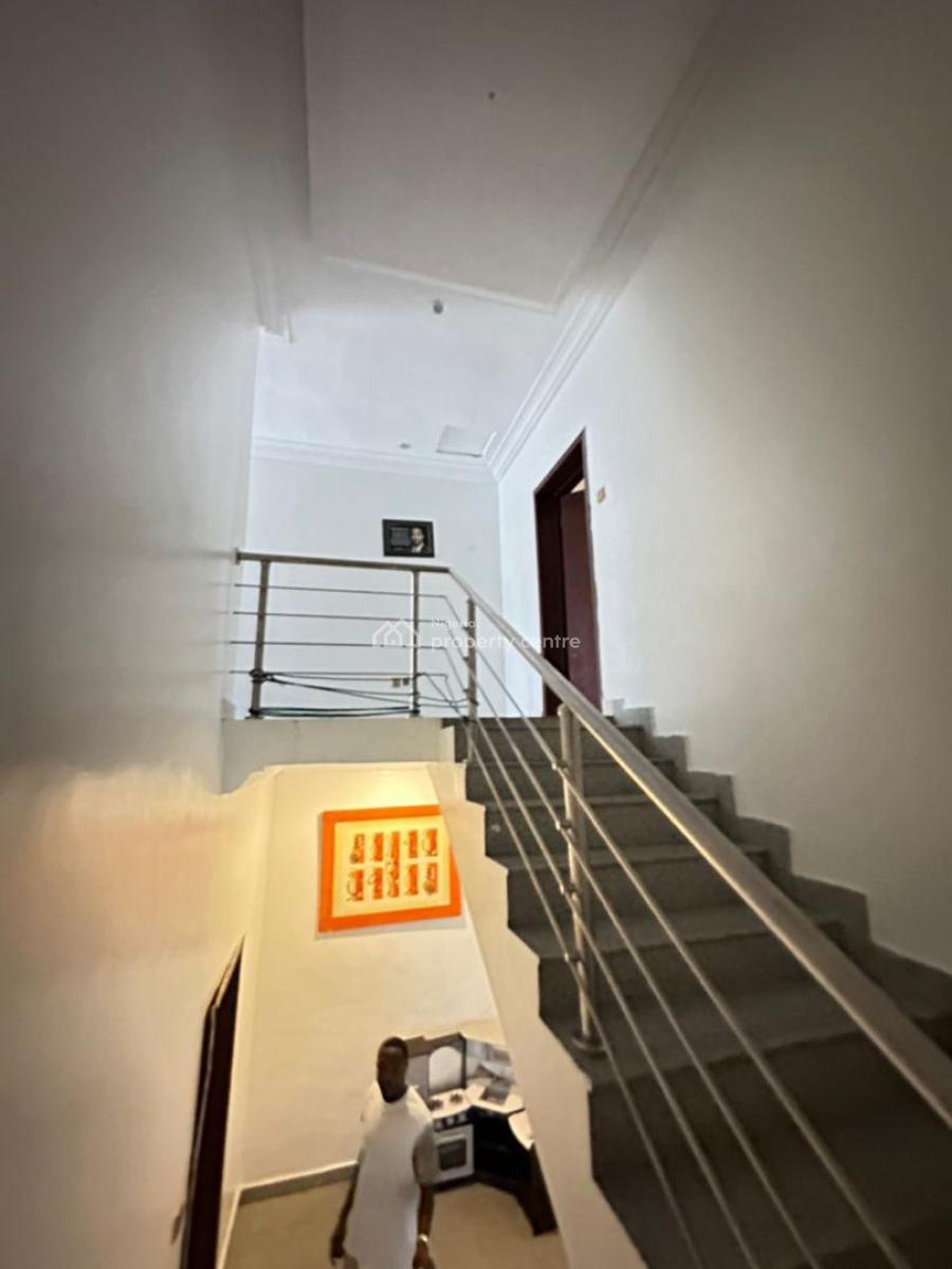 4 Bedroom En-suite Terrace Duplex, Osapa, Lekki, Lagos, Terraced Duplex for Sale