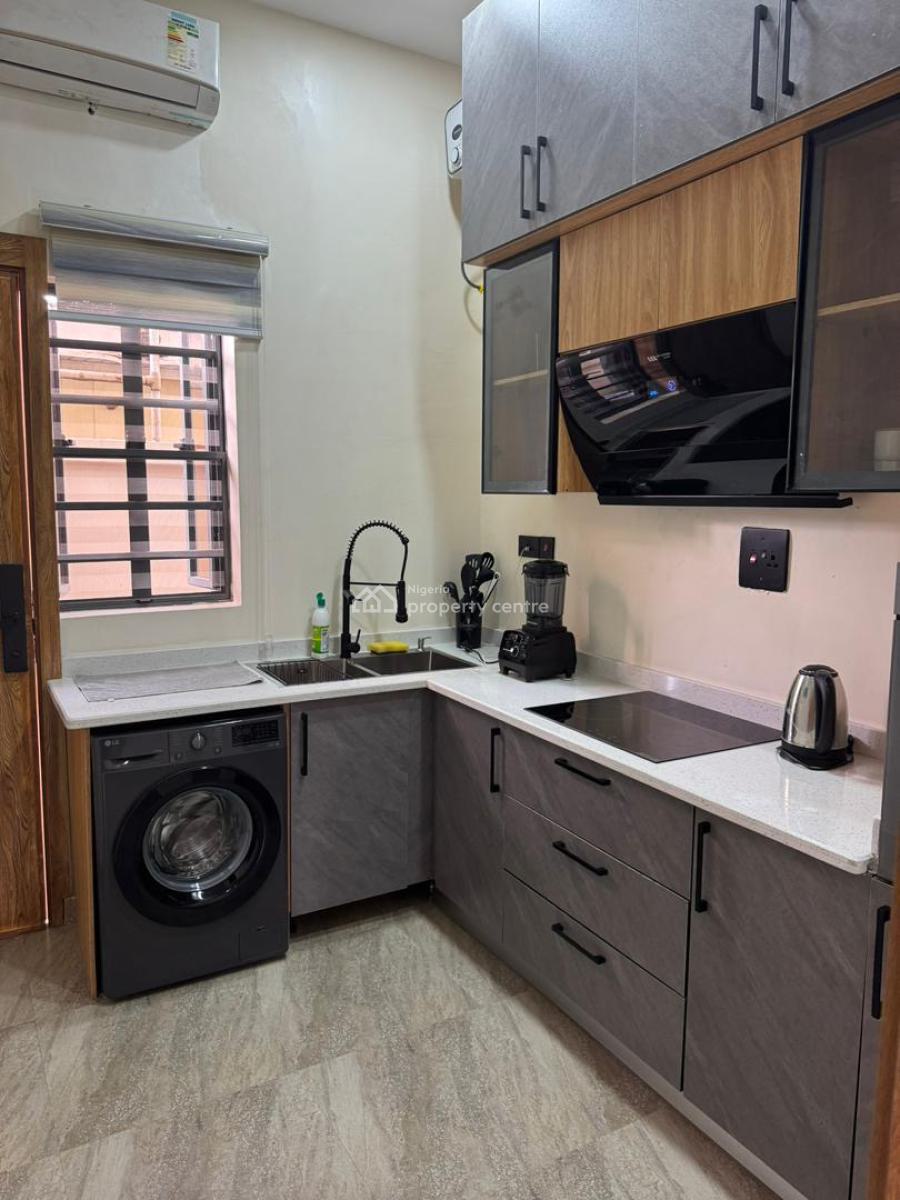 3 Bedroom Apartment, Surulere, Lagos, House Short Let