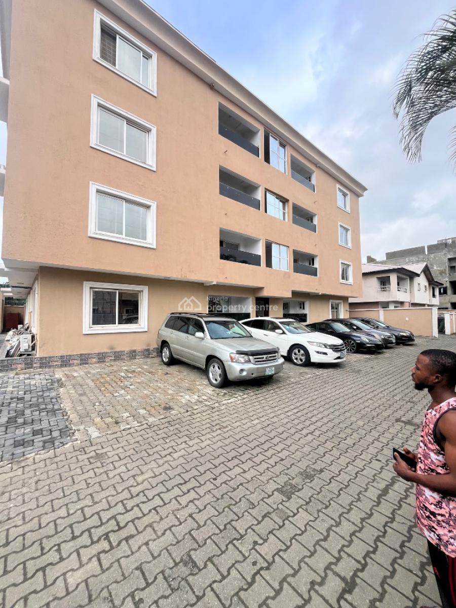 Own a Solid 3-bedroom Apartment with Bq, Off Admiralty Way, Lekki Phase 1, Lekki, Lagos, Flat / Apartment for Sale