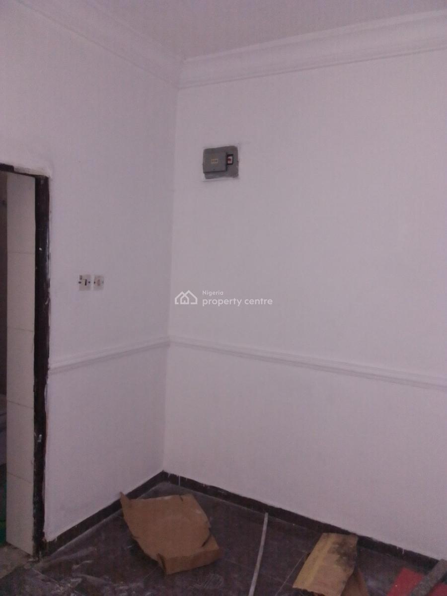 Mini Flat, Off Beach Road, Jakande, Lekki, Lagos, Mini Flat (room and Parlour) for Rent
