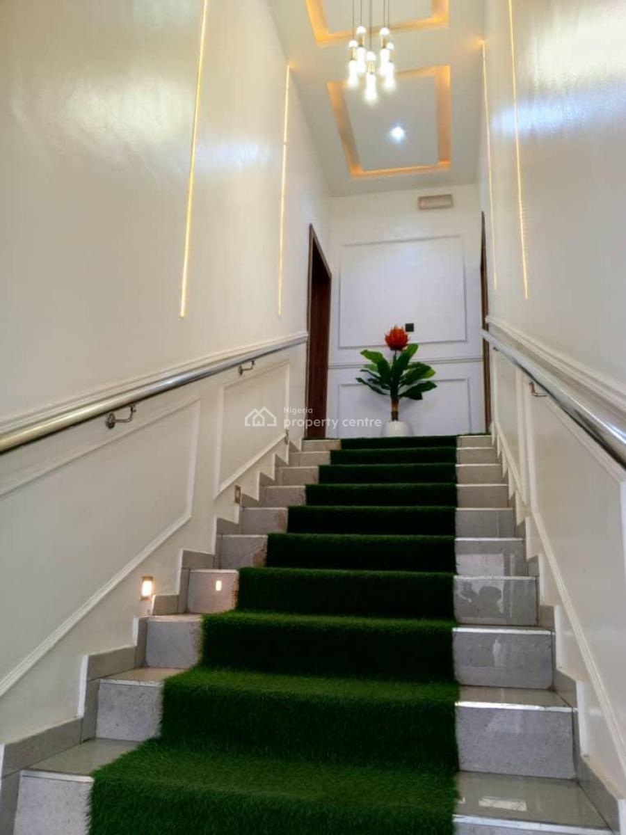 Luxury 2bedrooms Apartment with Pool and Other Great Amenities, Bamishile Street Allen Ikeja, Allen, Ikeja, Lagos, Flat / Apartment Short Let