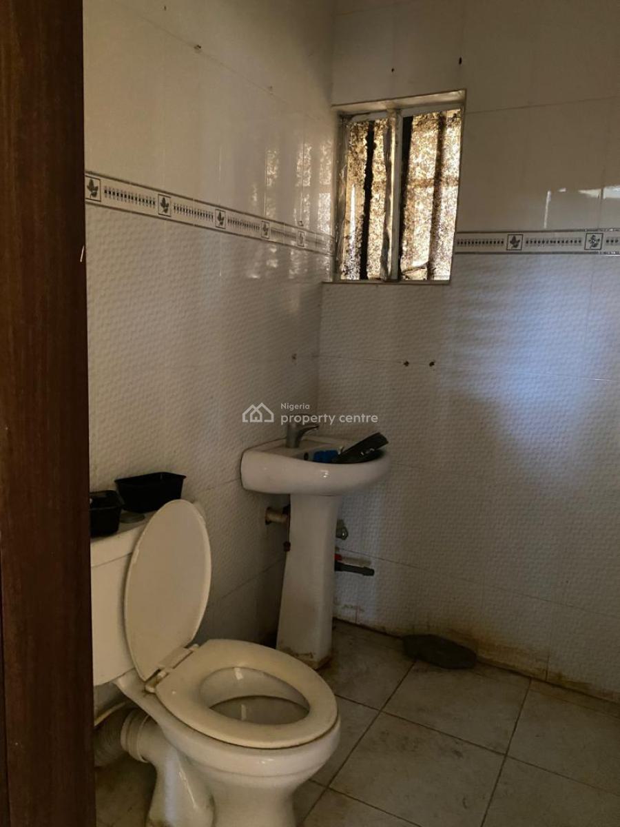 Rooms in a Shared Apartment, Badore, Ajah, Lagos, Self Contain (single Rooms) for Rent