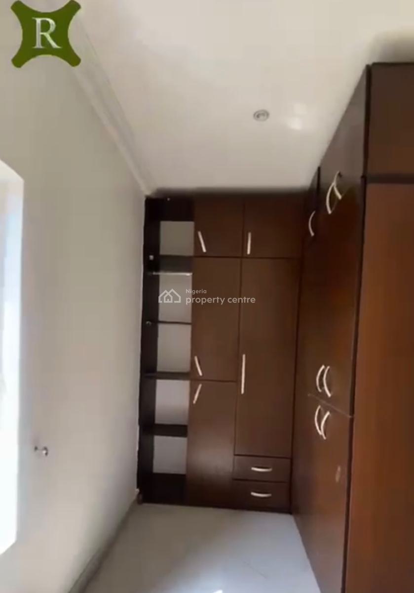 4bedroom Terrace in a Call to Access Estate, Osapa London, Osapa, Lekki, Lagos, Terraced Duplex for Rent