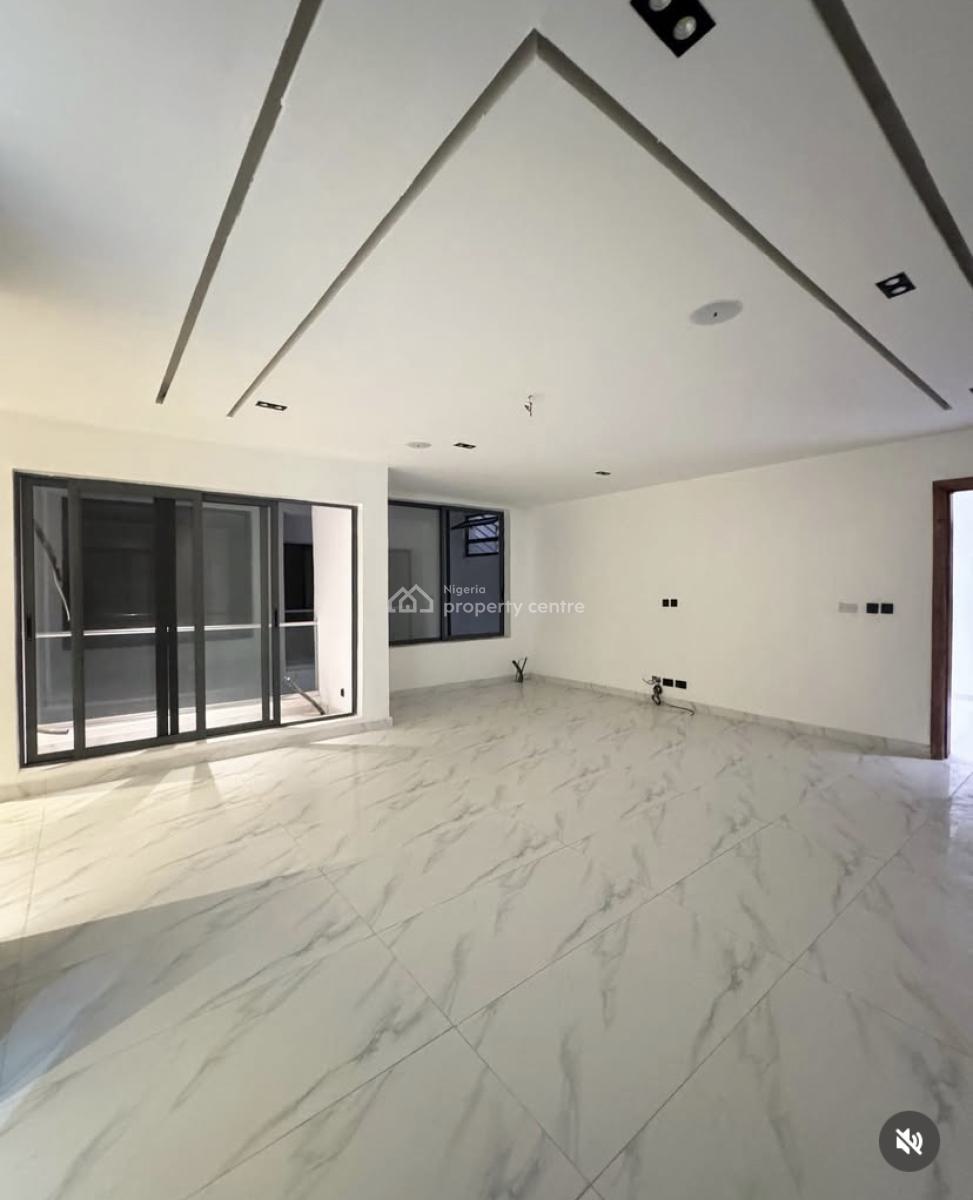 Luxury 2 Bedroom Apartment with Swimming Pool and Gym, Lekki Phase 1, Lekki, Lagos, Flat / Apartment for Rent