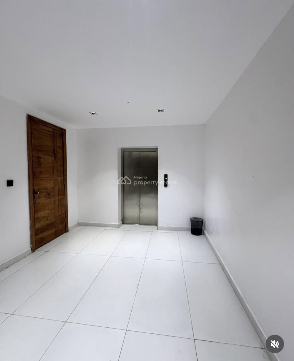 Luxury 2 Bedroom Apartment with Swimming Pool and Gym, Lekki Phase 1, Lekki, Lagos, Flat / Apartment for Rent