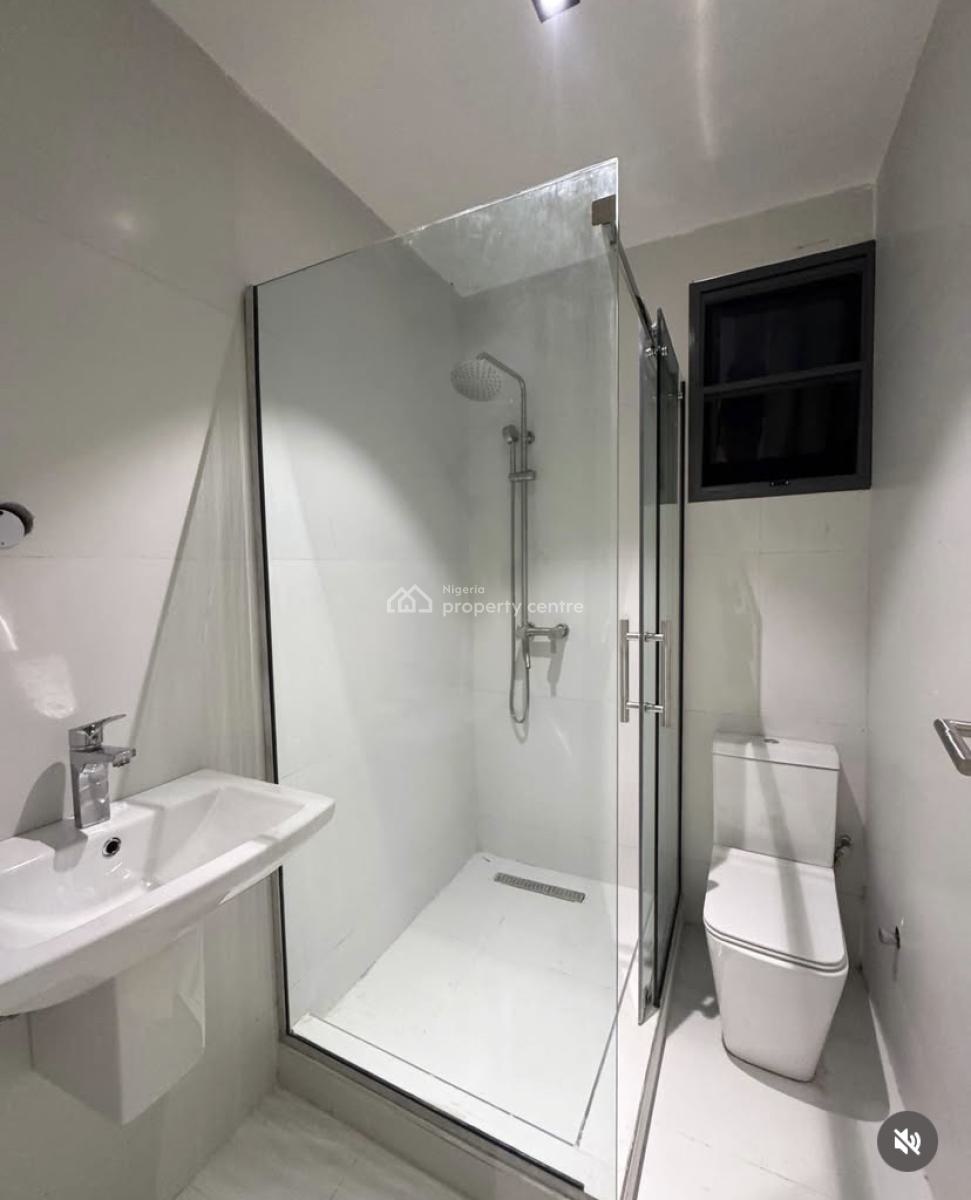 Luxury 2 Bedroom Apartment with Swimming Pool and Gym, Lekki Phase 1, Lekki, Lagos, Flat / Apartment for Rent