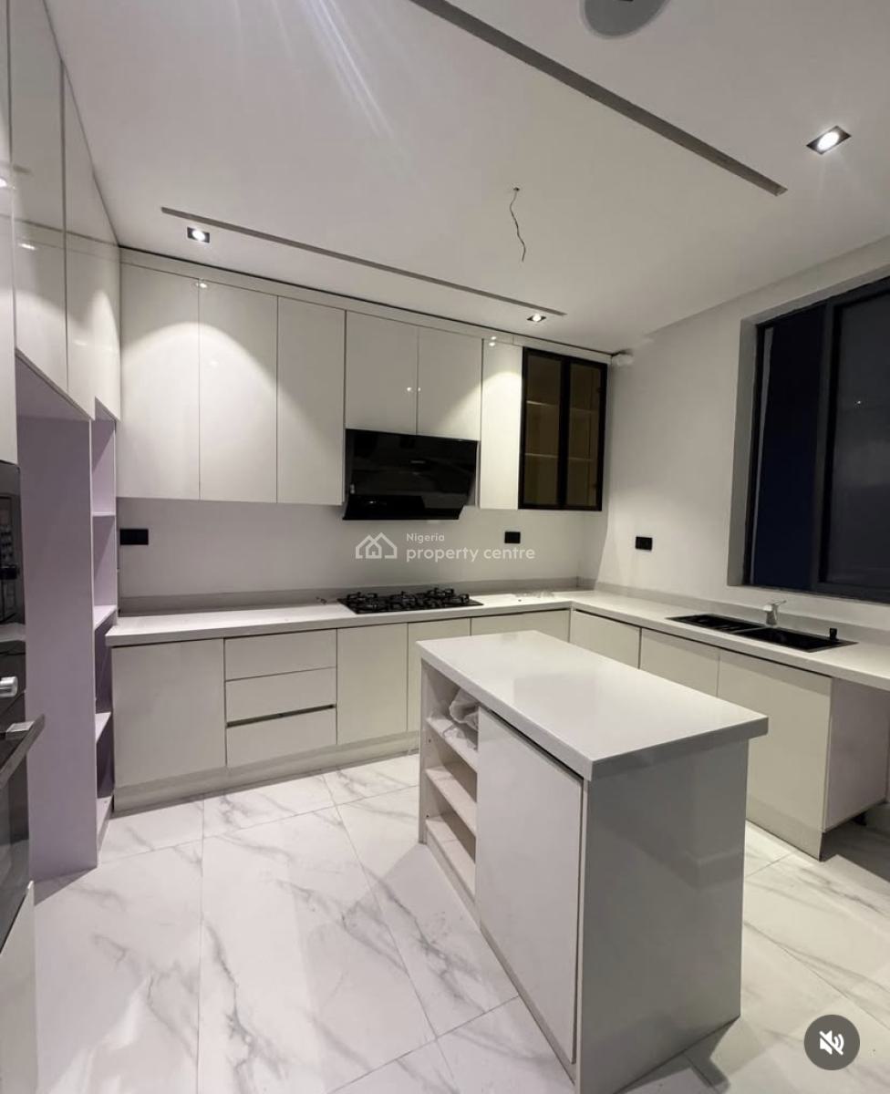 Luxury 2 Bedroom Apartment with Swimming Pool and Gym, Lekki Phase 1, Lekki, Lagos, Flat / Apartment for Rent