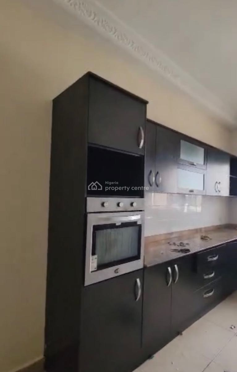 Luxury 3bedroom Apartment (upstairs), Chevron Drive Lekki Lagos, Lekki, Lagos, Flat / Apartment for Rent