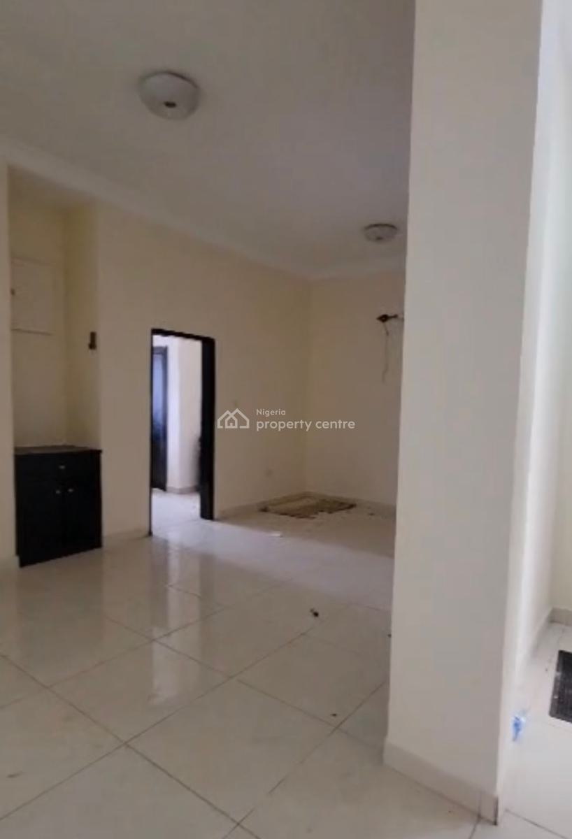 Luxury 3bedroom Apartment (upstairs), Chevron Drive Lekki Lagos, Lekki, Lagos, Flat / Apartment for Rent