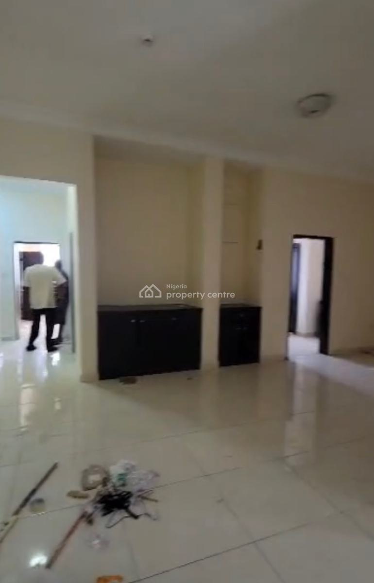 Luxury 3bedroom Apartment (upstairs), Chevron Drive Lekki Lagos, Lekki, Lagos, Flat / Apartment for Rent