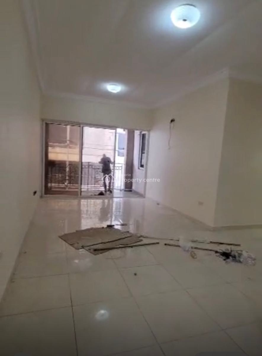 Luxury 3bedroom Apartment (upstairs), Chevron Drive Lekki Lagos, Lekki, Lagos, Flat / Apartment for Rent