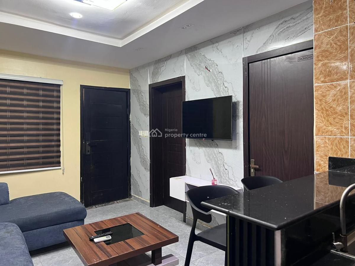 Furnished 1 Bedroom Beach View Serviced Apartment, New Horizons 2 Estate Meadow Hall Road, Ikate, Lekki, Lagos, Mini Flat (room and Parlour) for Rent