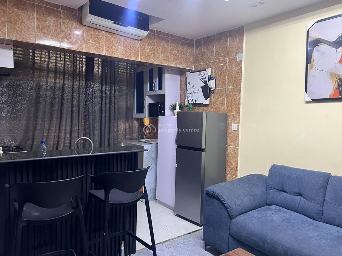 Furnished 1 Bedroom Beach View Serviced Apartment, New Horizons 2 Estate Meadow Hall Road, Ikate, Lekki, Lagos, Mini Flat (room and Parlour) for Rent