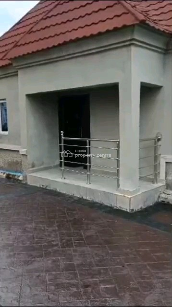 Exquisite 2-bedroom Bungalow with Bq in Serene Guzape, Abuja, Guzape District, Abuja, Detached Bungalow for Rent