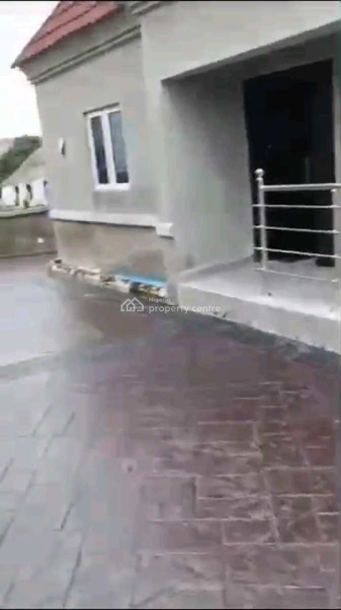 Exquisite 2-bedroom Bungalow with Bq in Serene Guzape, Abuja, Guzape District, Abuja, Detached Bungalow for Rent