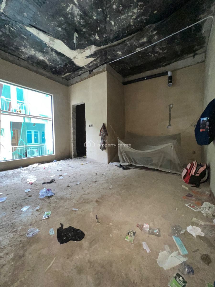 One Bedroom Off Plan in a Good Location with High Return, Akoka Yaba Unilag in a Good Location Handling Over By June, Yaba, Lagos, Mini Flat (room and Parlour) for Sale