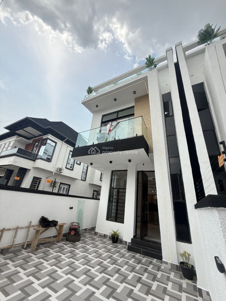 4 Bedroom Semi Detached Duplex for Distress, Orchid Road, Inside an Estate Close to Orchid Hotel, Lekki Expressway, Lekki, Lagos, Semi-detached Duplex for Sale