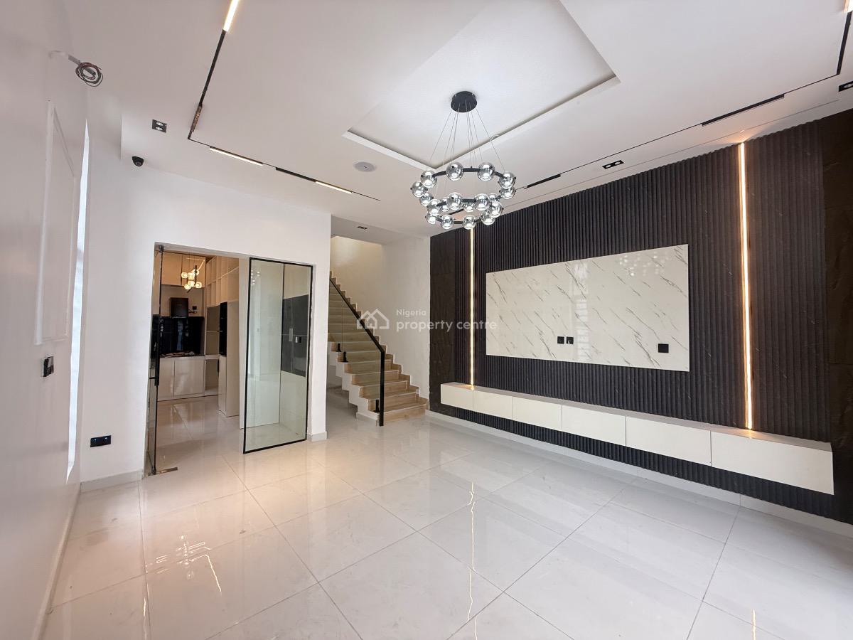 4 Bedroom Semi Detached Duplex for Distress, Orchid Road, Inside an Estate Close to Orchid Hotel, Lekki Expressway, Lekki, Lagos, Semi-detached Duplex for Sale