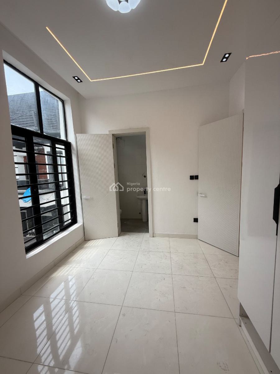 4 Bedroom Semi Detached Duplex for Distress, Orchid Road, Inside an Estate Close to Orchid Hotel, Lekki Expressway, Lekki, Lagos, Semi-detached Duplex for Sale