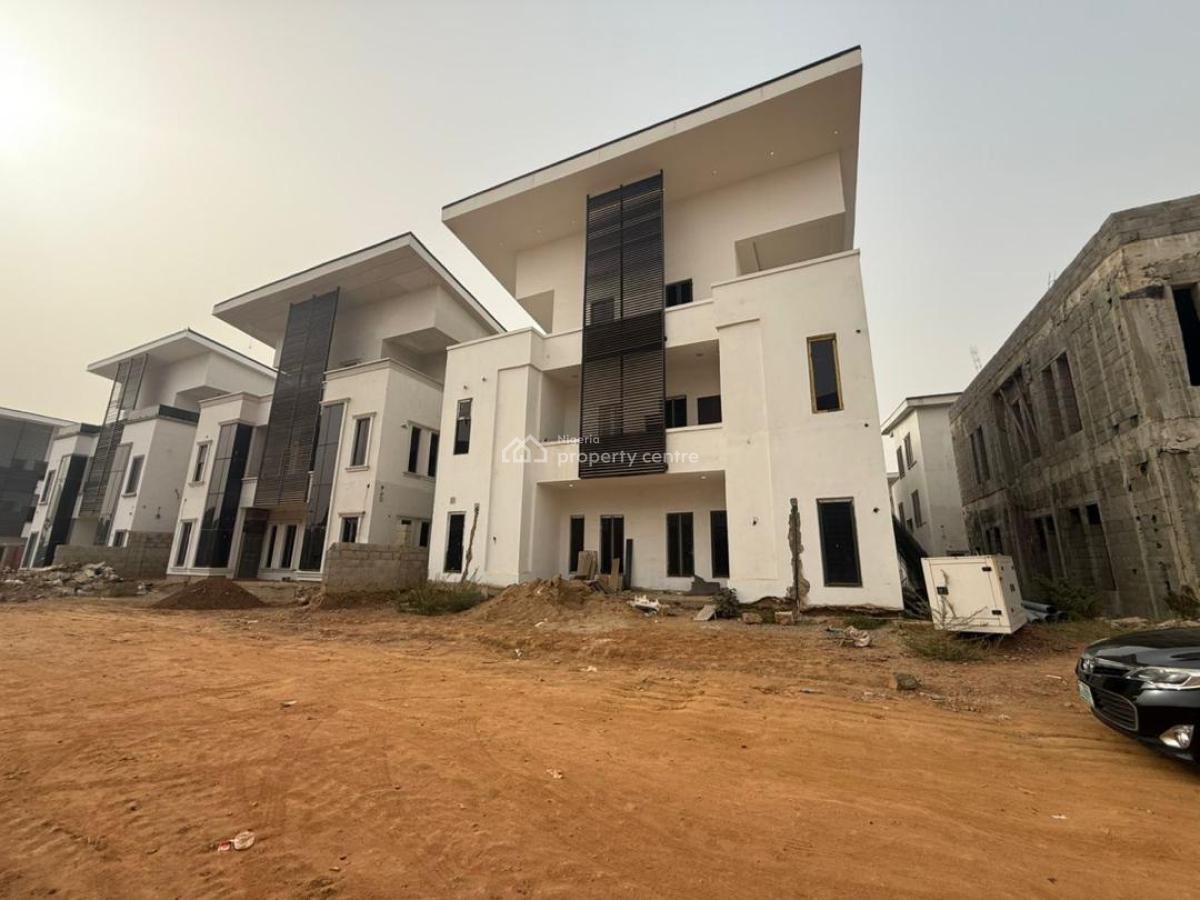 Smartly Built 5 Bedroom Detached Serviced Duplex Bq, Serene Neighborhood. Good Access Road, Wuye, Abuja, Detached Duplex for Sale