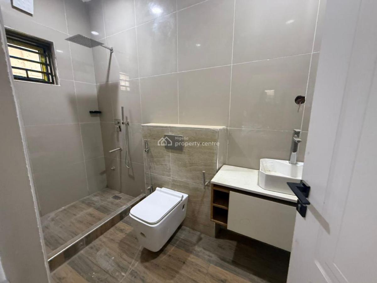 Smartly Built 5 Bedroom Detached Serviced Duplex Bq, Serene Neighborhood. Good Access Road, Wuye, Abuja, Detached Duplex for Sale