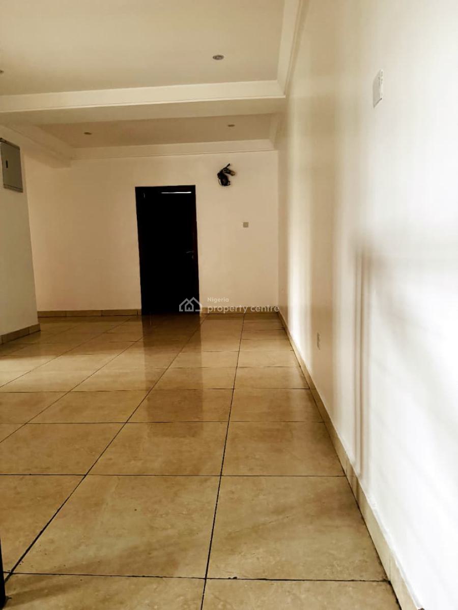 6 Bedroom Semi Detached with 2 Rooms Bq, New Road Alpha Beach., Lekki, Lagos, Semi-detached Duplex for Rent