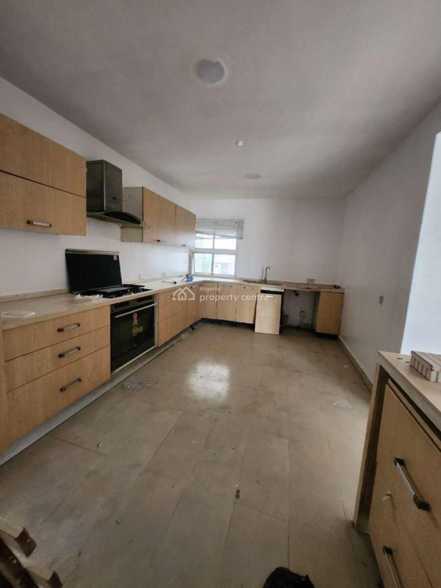 2bedrooms Penthouse, Off Admiralty Road, Lekki Phase 1, Lekki, Lagos, Flat / Apartment for Rent