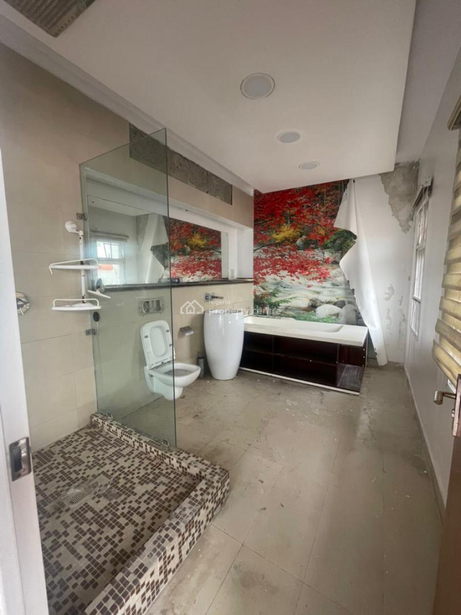 2bedrooms Penthouse, Off Admiralty Road, Lekki Phase 1, Lekki, Lagos, Flat / Apartment for Rent