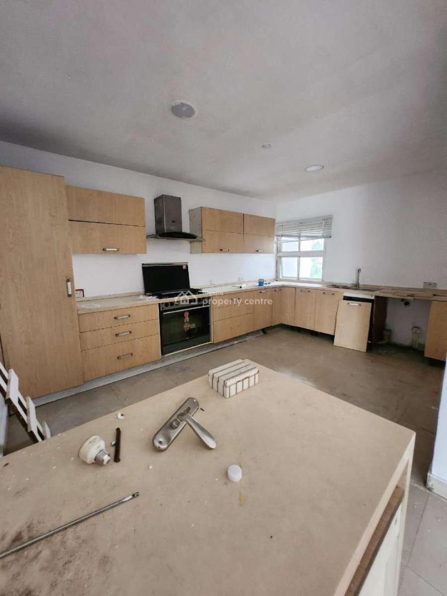 2bedrooms Penthouse, Off Admiralty Road, Lekki Phase 1, Lekki, Lagos, Flat / Apartment for Rent